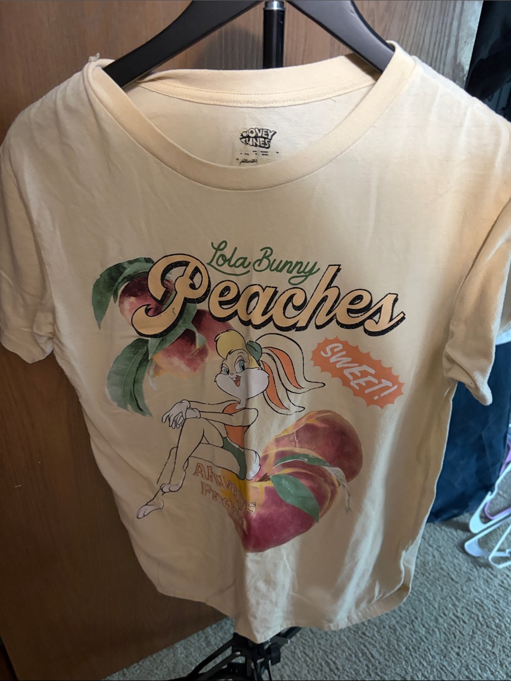 Lola Bunny Peaches Graphic Tee - Cream Short Sleeve Top